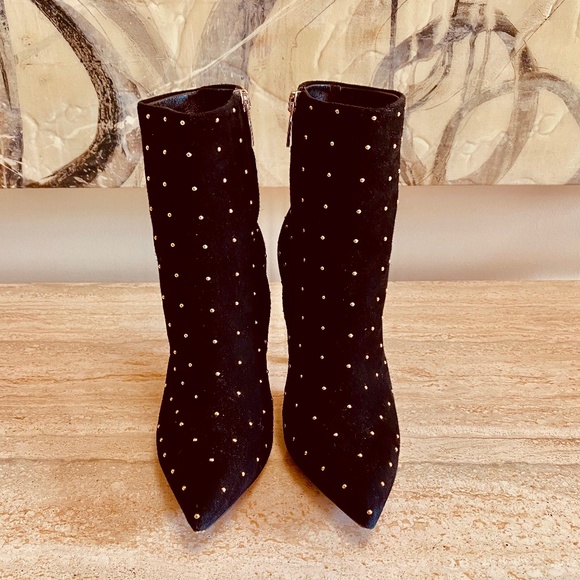 ⭐️HOST PICK⭐️ Gianvito Rossi Suede Studded Accents Boots - Picture 4 of 12